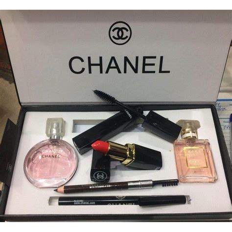 CHANEL parfum & make